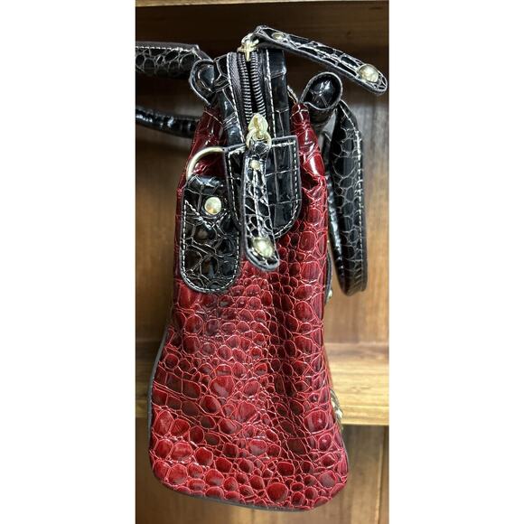 Samantha Brown Croco-Embossed Dowel Travel Bag Tote Work Weekend Watermelon NWT - Picture 4 of 5